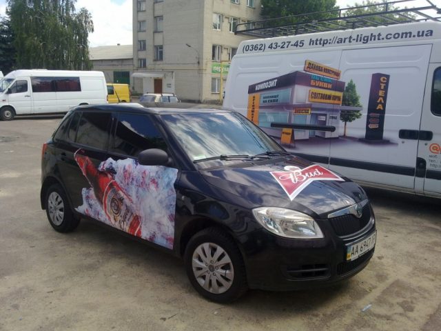 Реклама на транспорті