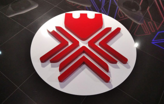 Объемный логотип красного цвета
