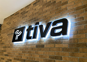Інтер'єрна вивіска з контражурною підсвіткою Tiva