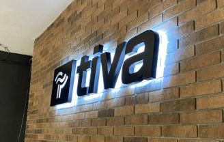 Вивіска з літерами