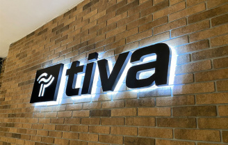 Контражурна вивіска