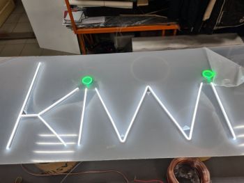 Вивіска з холодного LED неону