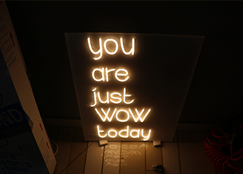 LED неон "You are just wow today" желтого цвета